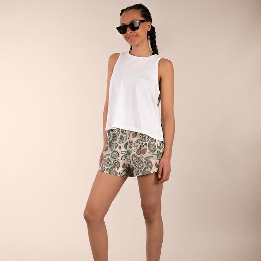 3rd Rock Horizon vest worn by model with ash shorts.