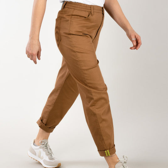 3rd Rock gaia Twill in Camels Arse worn by model