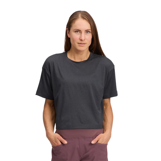 BD womens circuit short sleeve tee in Black model