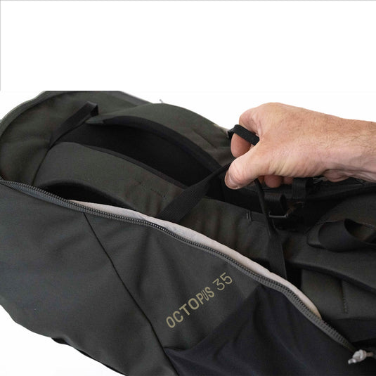 Blue Ice Octopus 35L carry handles