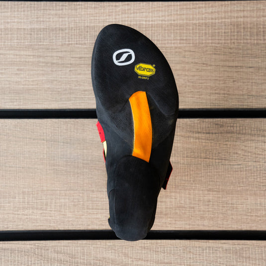 view of the sole of the Scarpa Drago