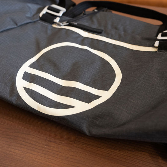 Wild Country Rope Bag in ONYX - close up of logo on bag