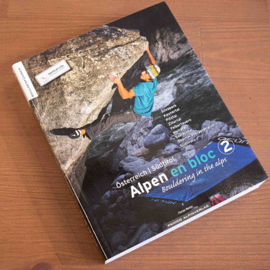 Alpen En Bloc Bouldering in the alps vol 2. Bouldering climbing guidebook