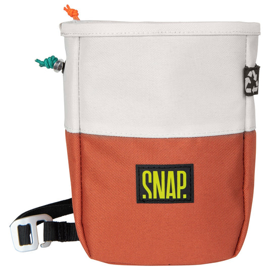 SNAP Chalk Pocket Zip Chalk Bag in sandstone