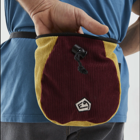 E9 Drop-VS Chalk Bag in Berry design, red/yellow design