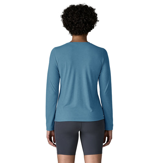 Patagonia Long Sleeved Cap Cool Trail Shirt - Blue worn by model