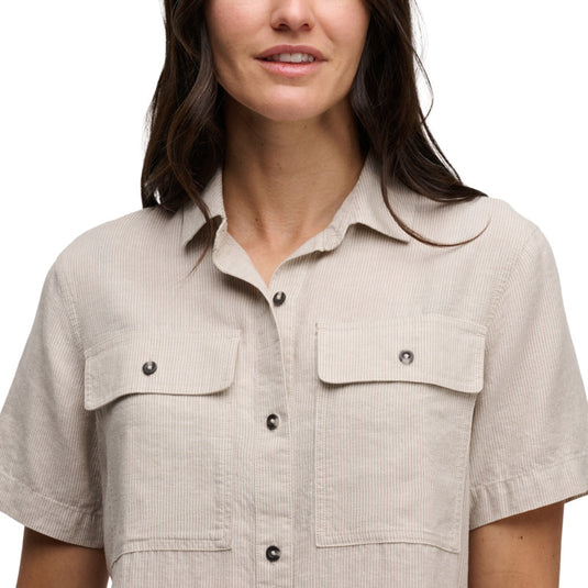 Black Diamond Womens Scenic Route Short Sleeve Shirt in Moonstone-chalk