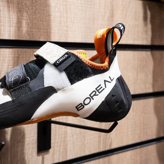 Boreal Crux Wmns (Velcro) showing heel cup 