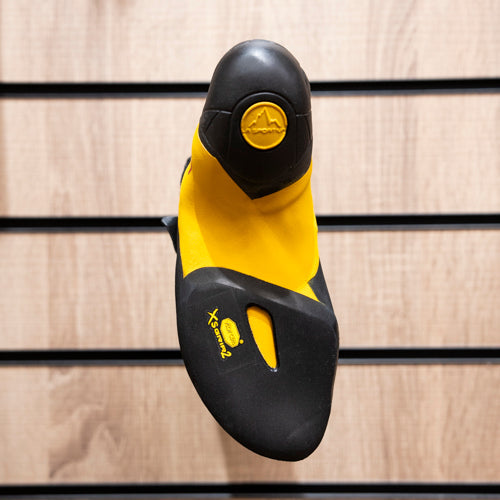 La Sportiva Skwama Orignal in yellow black, showing sole of shoe