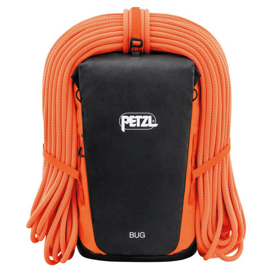 Petzl Bug Backpack 18L - in orange holding rope