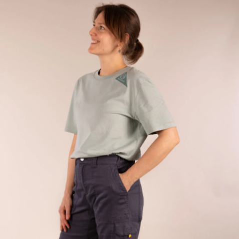 3rd rock sun tee worn cropped by female model